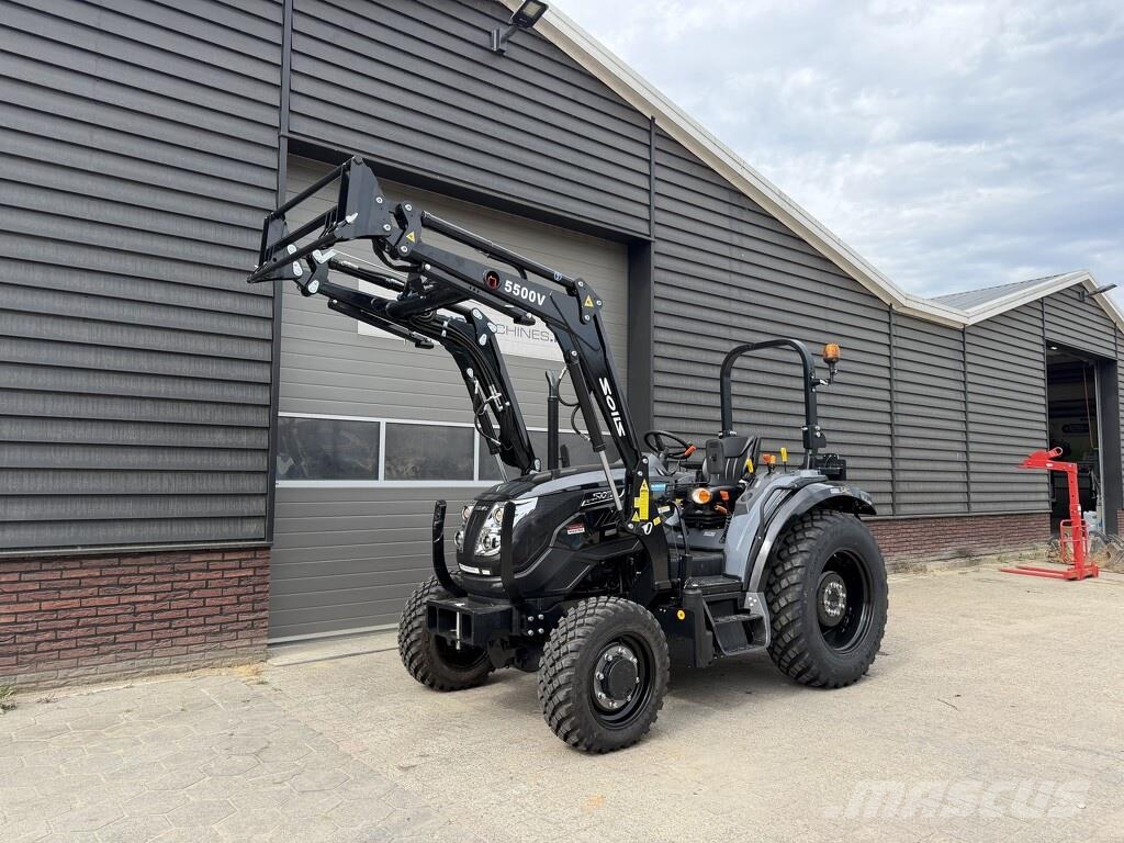Solis S50 shuttle compact tractor NIEUW galaxy banden op Трактори