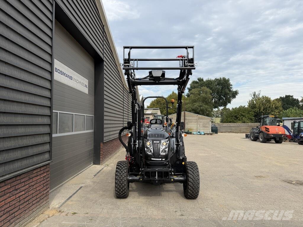 Solis S50 shuttle compact tractor NIEUW galaxy banden op Трактори