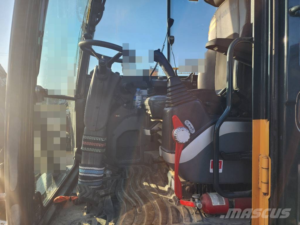Hyundai HW60 대형 굴삭기 29톤 이상