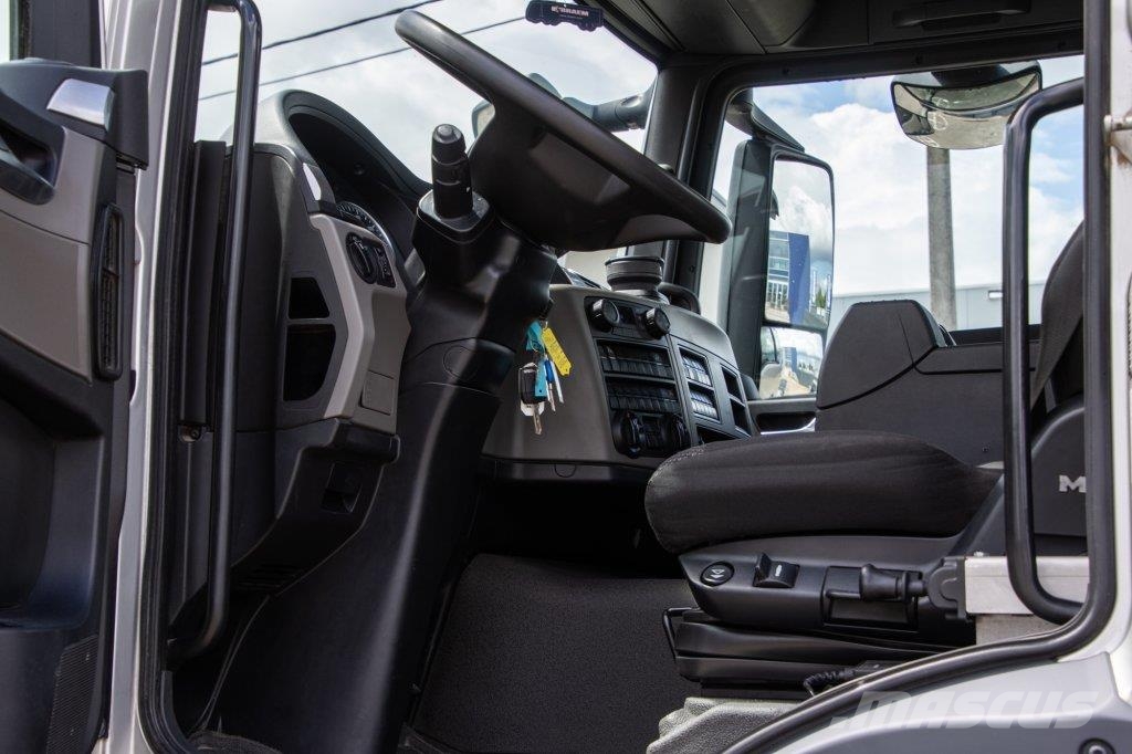 MAN TGS 26.470 6X6H+HYDR Ťahače