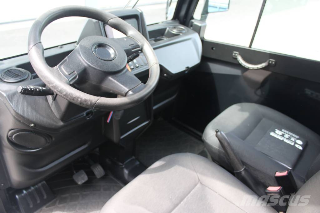 Goupil G 4 Camions et véhicules municipaux
