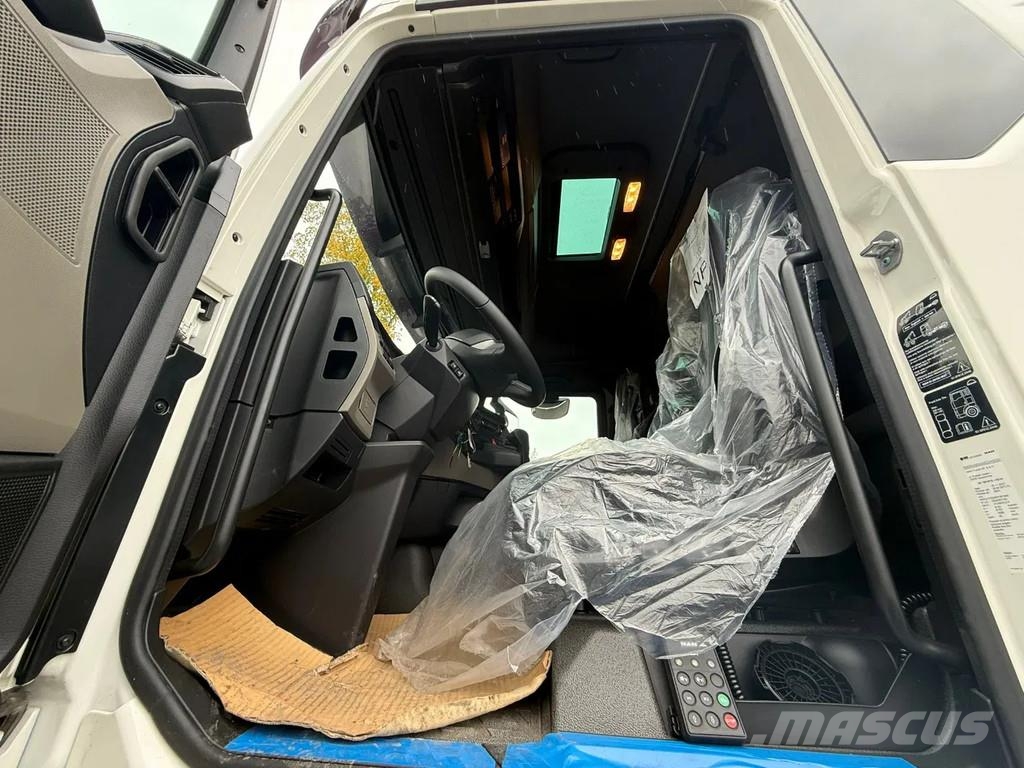 MAN TGX 26.520 MAN TGX 26.520 6x2 Hiab 228-6 Kran All-Terrain-Krane