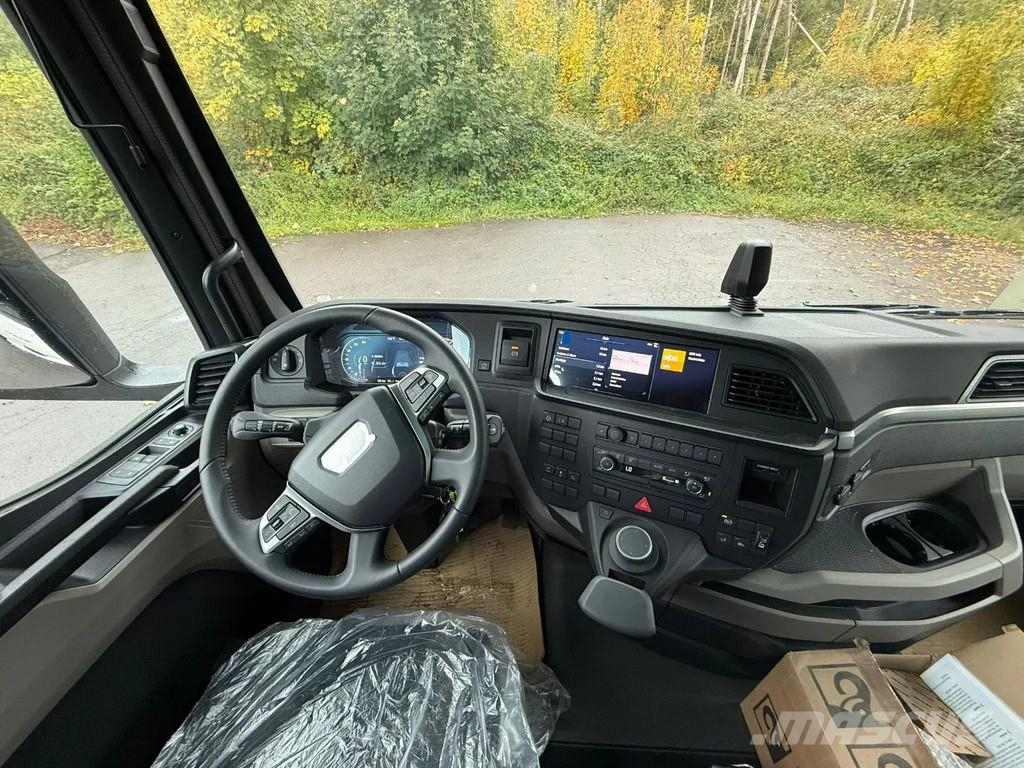 MAN TGX 26.520 MAN TGX 26.520 6x2 Hiab 228-6 Kran All-Terrain-Krane