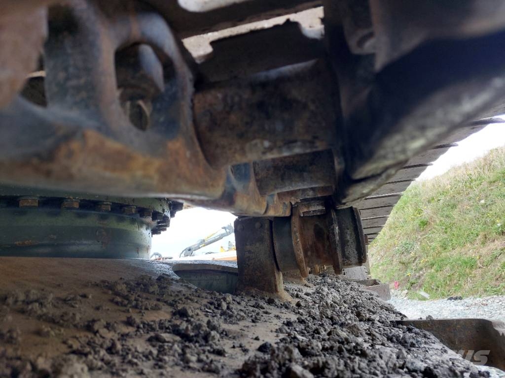 Komatsu HB 365 LC-3 Hybrid 履带挖掘机