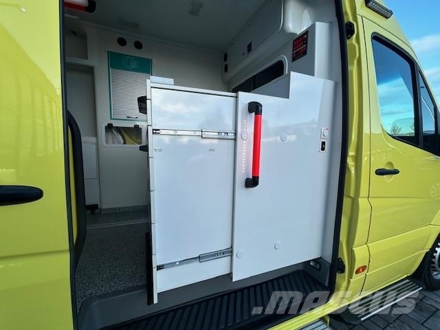 Mercedes-Benz 319 CDI L2H2 Ambulance Ambulance Ambulancias
