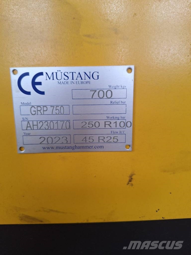 Mustang GRP 750 Αρπάγες