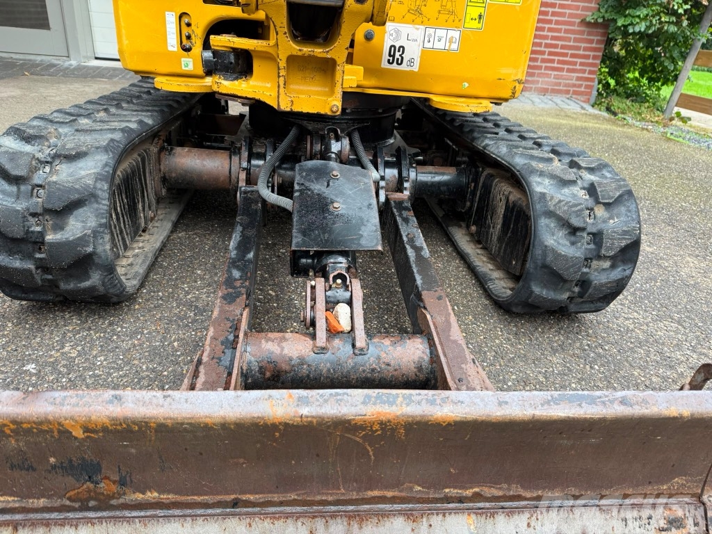 CAT 301.8 Mini ekskavatori < 7 t