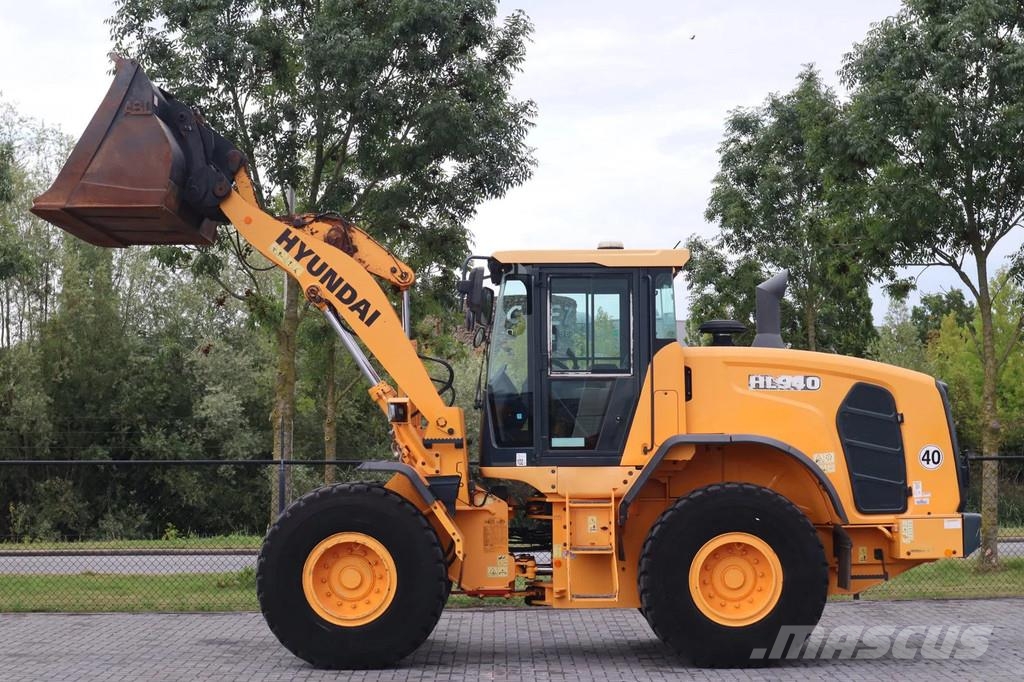 Hyundai HL940 | 2.097 HOURS! | BUCKET | QUICK COUPLER | BS Radlader