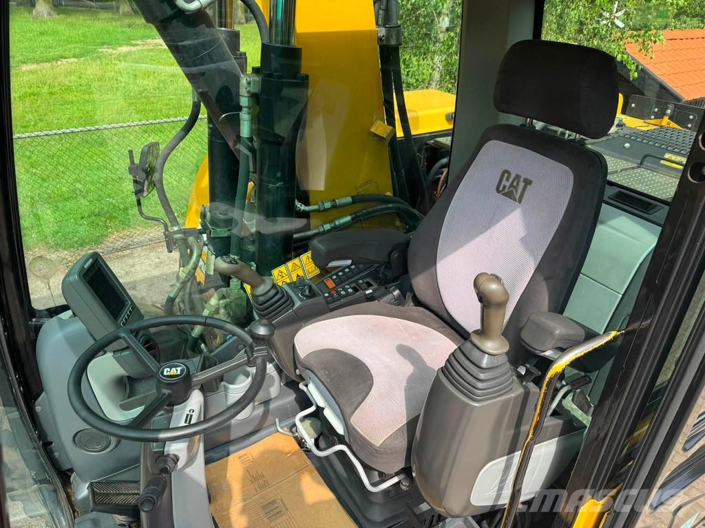 CAT M313D Mobiele kraan CW30 Ratiniai ekskavatoriai