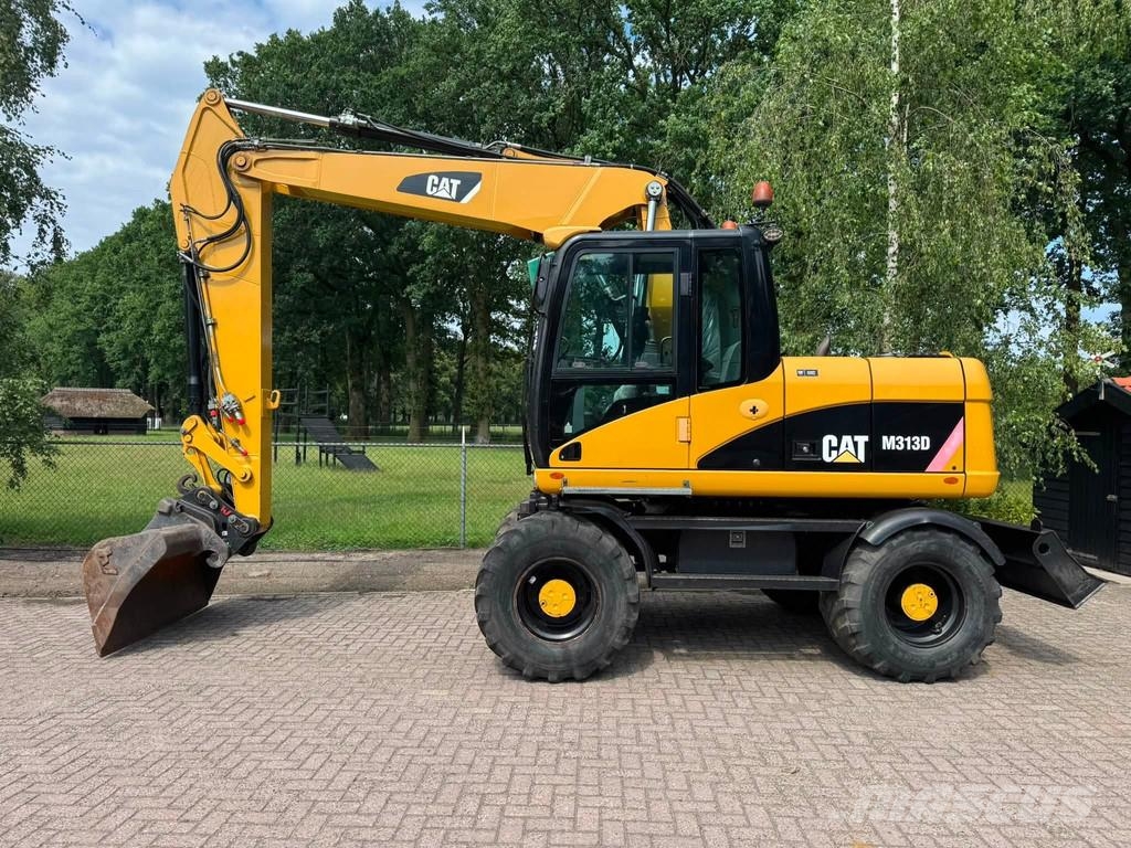 CAT M313D Mobiele kraan CW30 Ratiniai ekskavatoriai