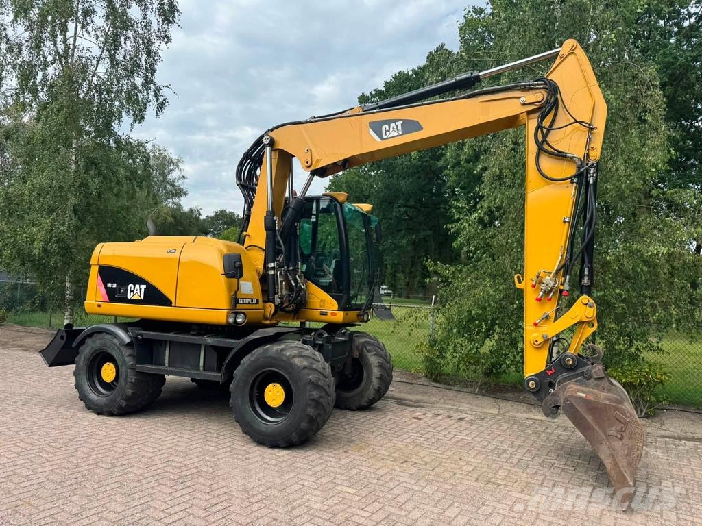 CAT M313D Mobiele kraan CW30 Ratiniai ekskavatoriai