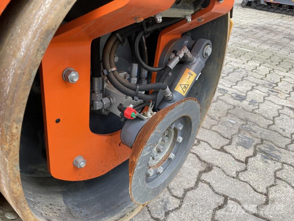 Hamm HD 10 VT Kombinované válce