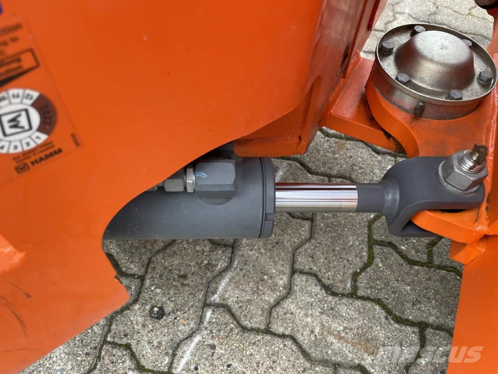 Hamm HD 10 VT Kombinované válce