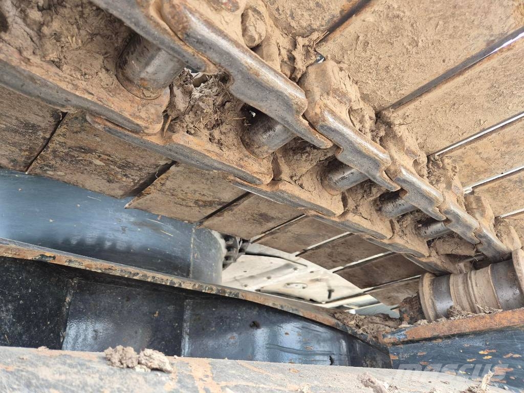 Hyundai HX 140 HW Excavadoras sobre orugas