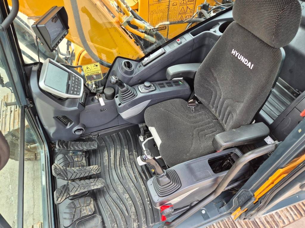 Hyundai HX 140 HW Excavadoras sobre orugas