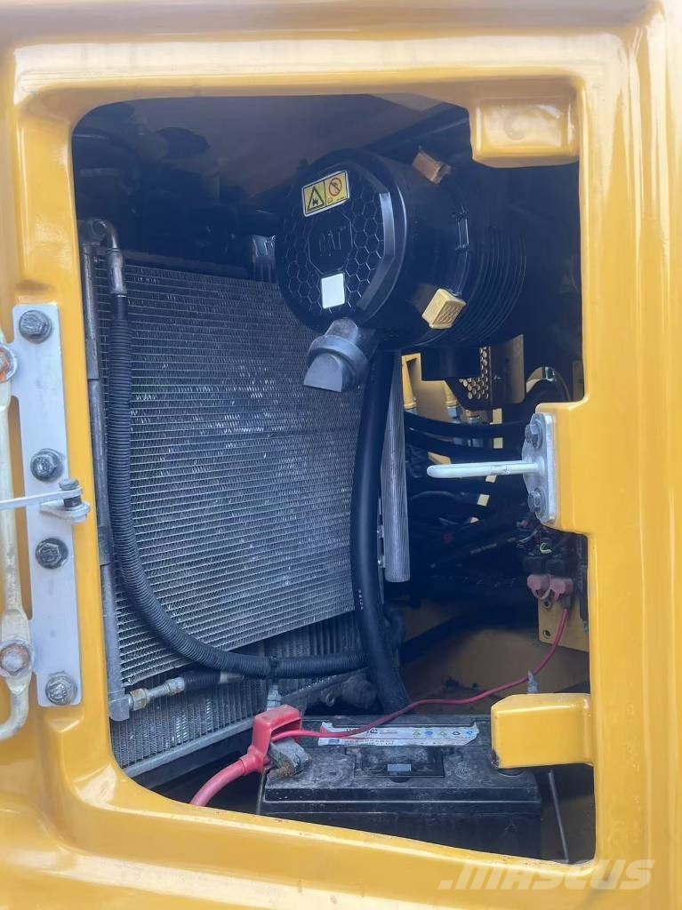 CAT 310 Гусеничні екскаватори