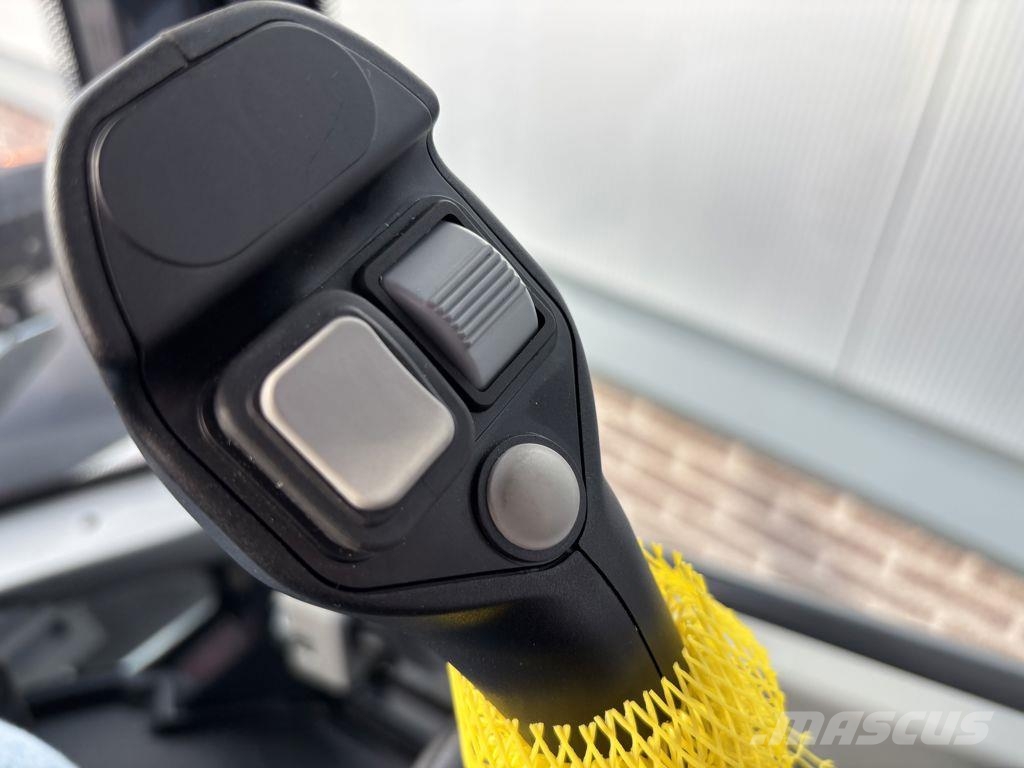 Yanmar V80-5 Chargeuse sur pneus