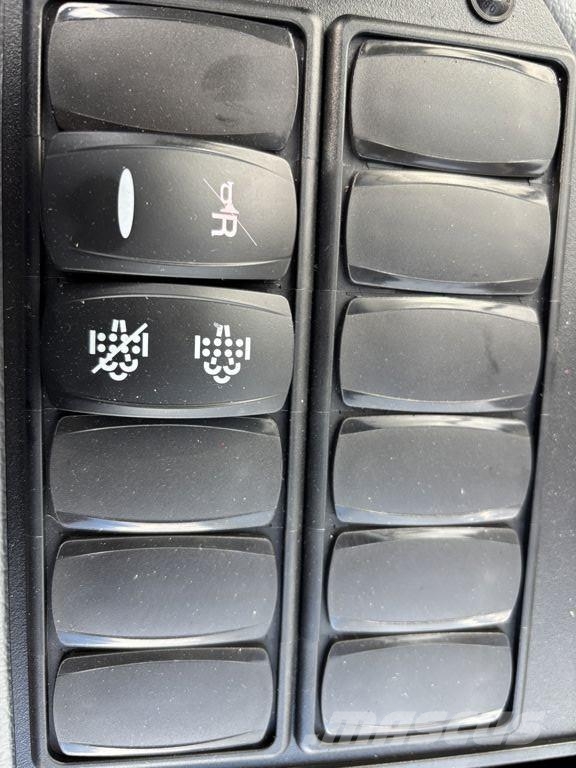 Yanmar V80-5 Chargeuse sur pneus