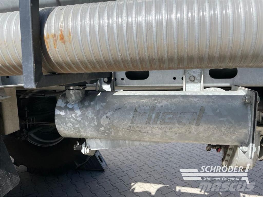 Fliegl VFW 14000 | 15 METER SCHLEPPSCHUH Lietteen levittimet