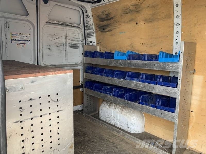 Renault Master Klubb K32 - 12,5 m, 120 kg Ant vilkikų montuojamos kėlimo platformos