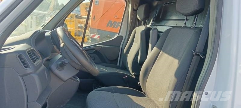 Renault Master Klubb K32 - 12,5 m, 120 kg Ant vilkikų montuojamos kėlimo platformos