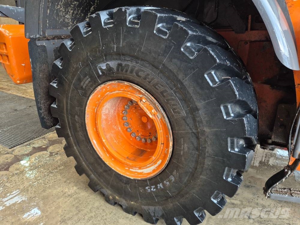Hitachi ZW 310-6 Tekerlekli yükleyiciler