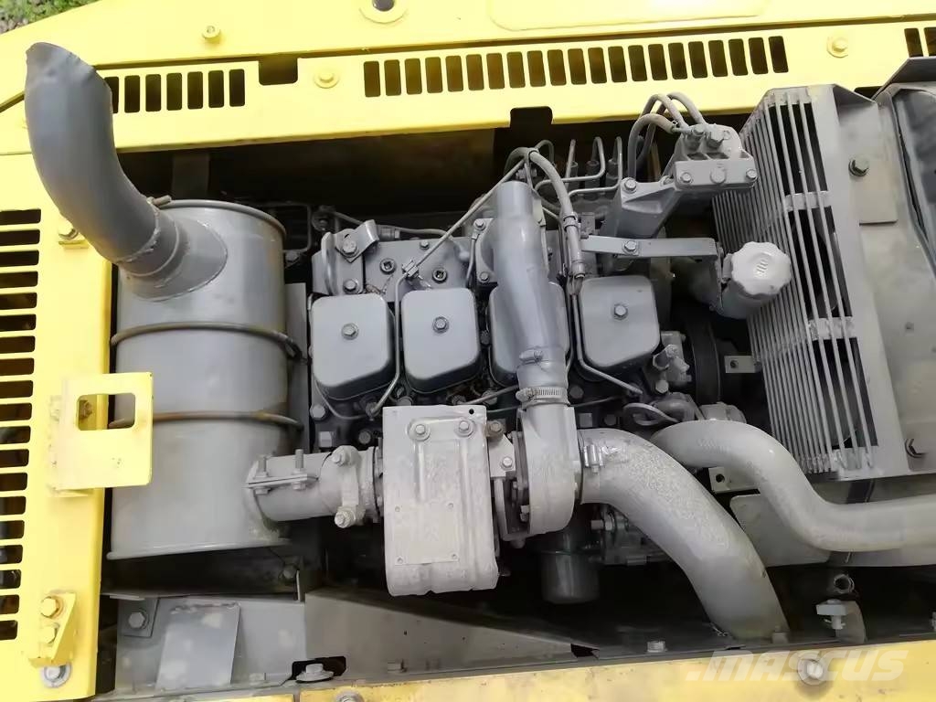 Komatsu PC 120 حفارات وسط 7 طن - 12 طن
