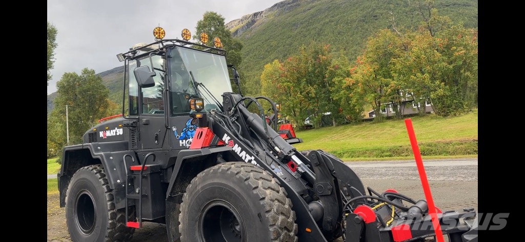 Komatsu WA 250 PT-5 Iekrāvēji uz riteņiem