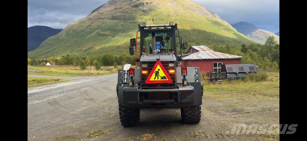 Komatsu WA 250 PT-5 Iekrāvēji uz riteņiem