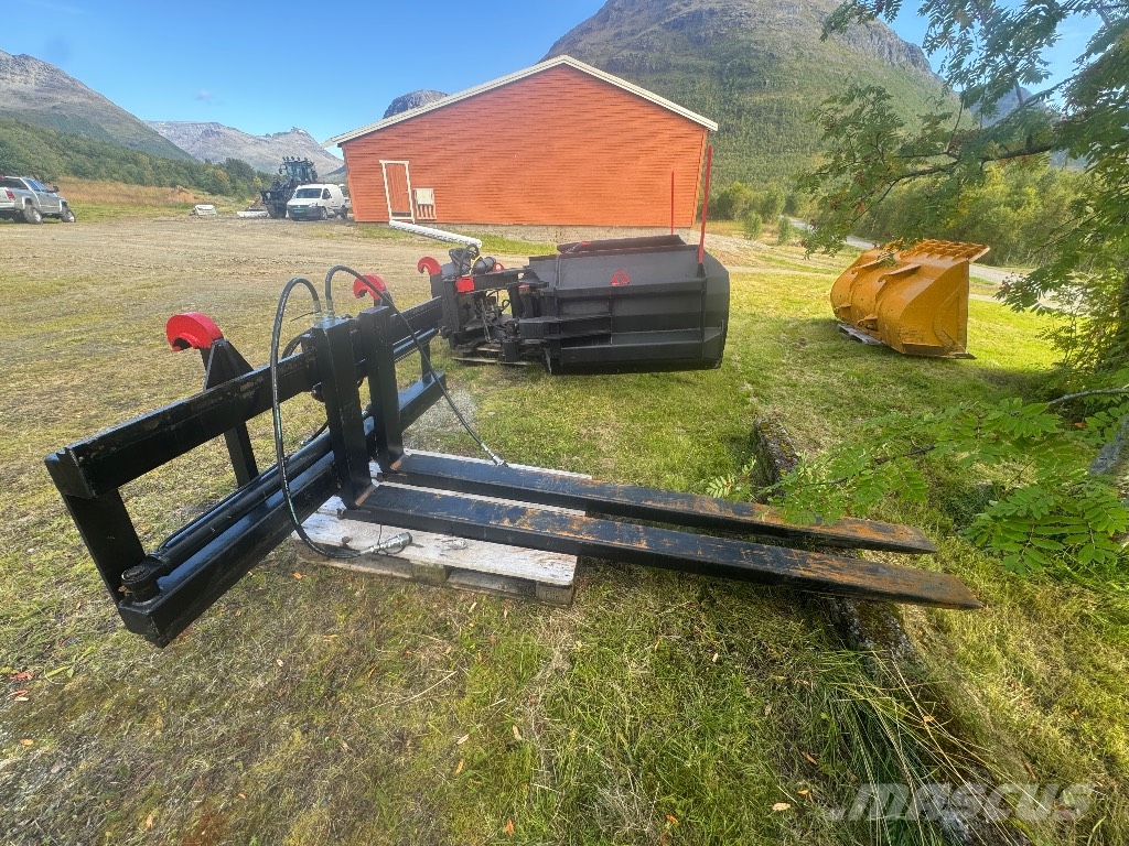 Komatsu WA 250 PT-5 Iekrāvēji uz riteņiem