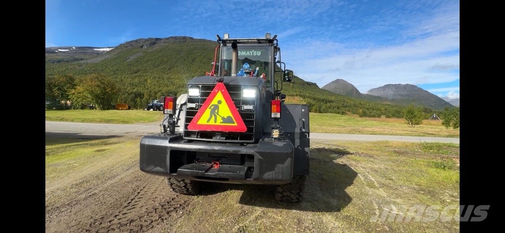 Komatsu WA 250 PT-5 Iekrāvēji uz riteņiem