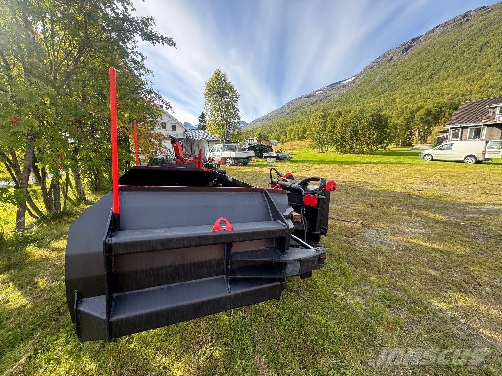Komatsu WA 250 PT-5 Iekrāvēji uz riteņiem