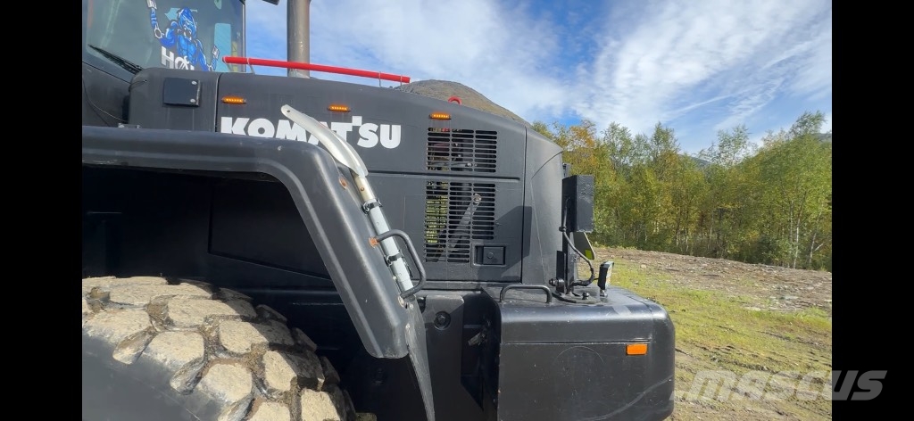 Komatsu WA 250 PT-5 Iekrāvēji uz riteņiem