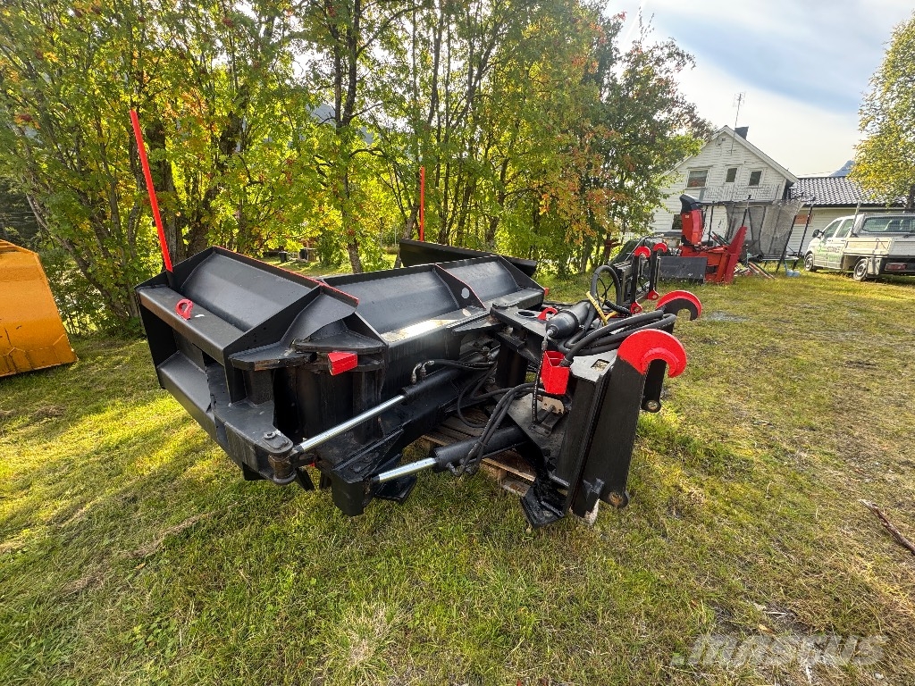 Komatsu WA 250 PT-5 Iekrāvēji uz riteņiem