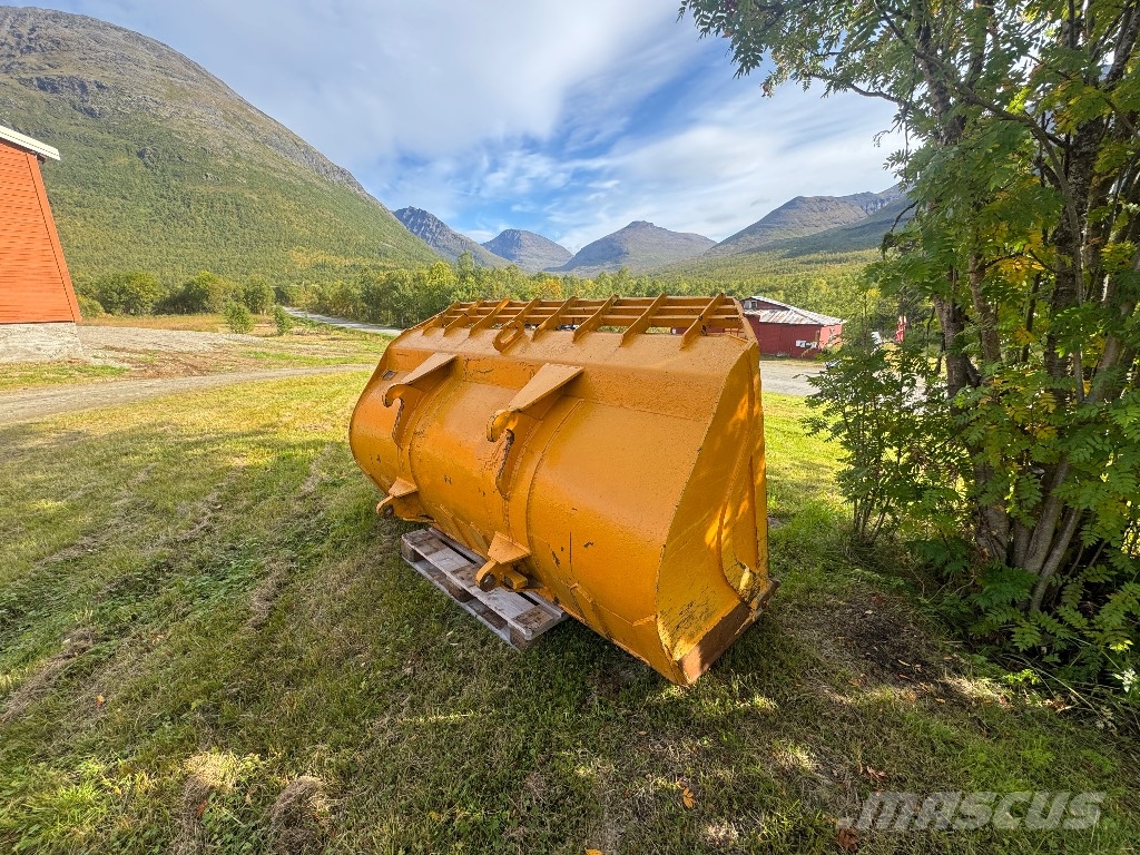 Komatsu WA 250 PT-5 Iekrāvēji uz riteņiem
