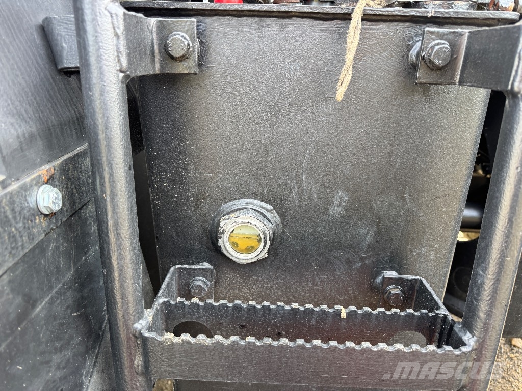 Komatsu WA 250 PT-5 Iekrāvēji uz riteņiem