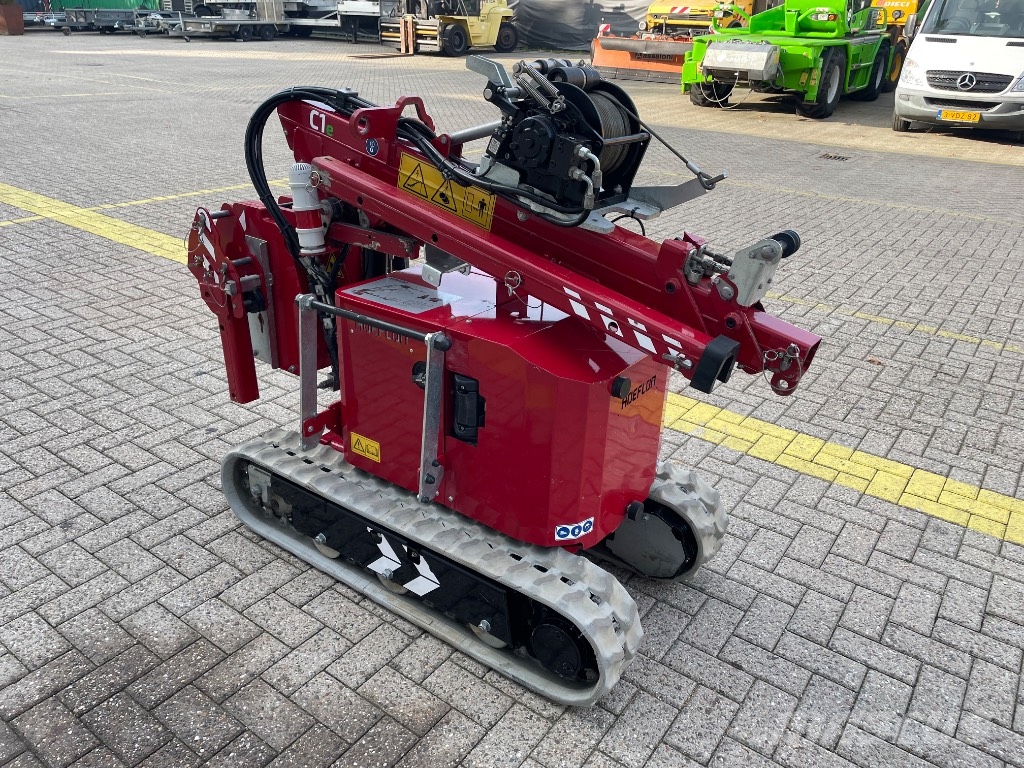 Hoeflon C 1 E Mini cranes