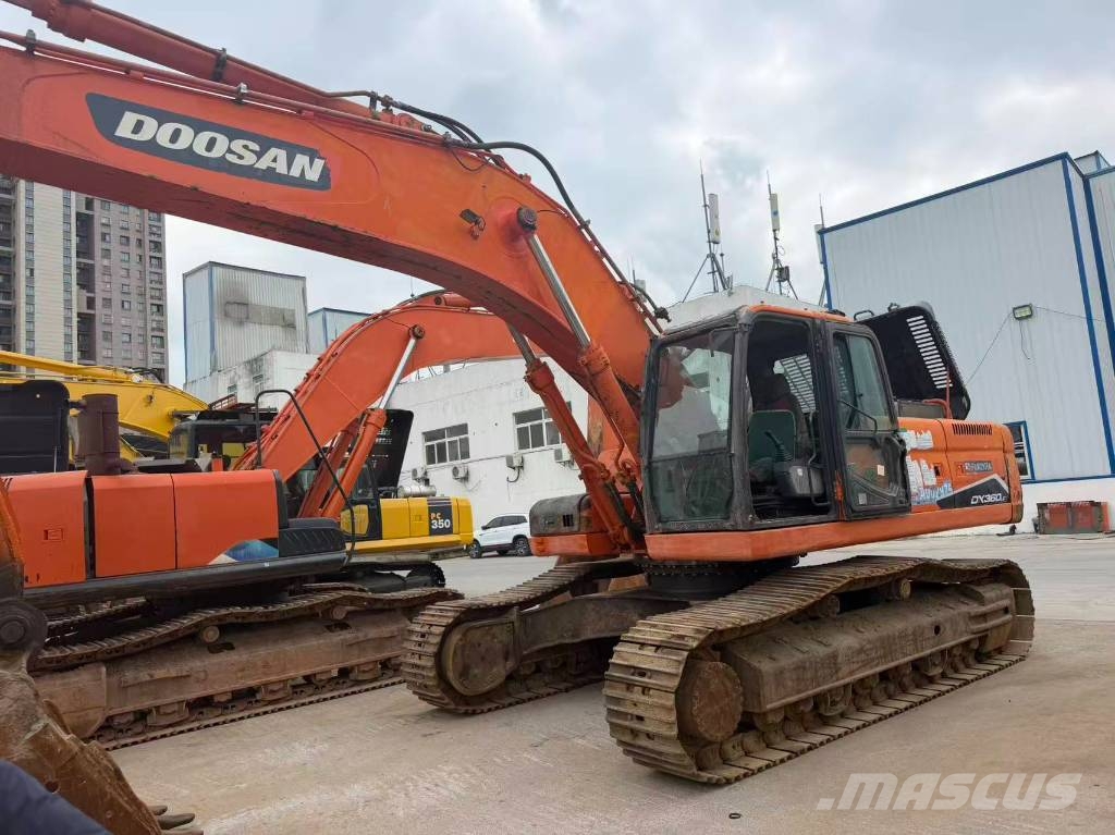 Doosan DX 360 LC 大型油圧ショベル12t以上(パワーショベル・ユンボ)