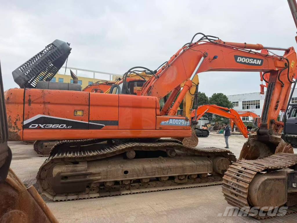 Doosan DX 360 LC 大型油圧ショベル12t以上(パワーショベル・ユンボ)