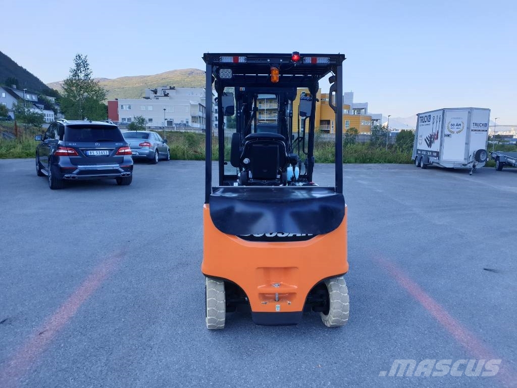 Doosan B35X-7P - 3,5 tonns el. truck - 4,38 m løftehøyde Sähkötrukit