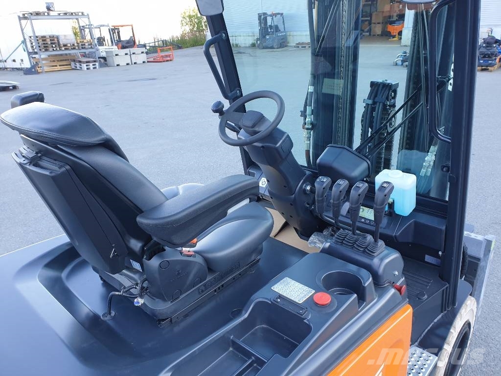 Doosan B35X-7P - 3,5 tonns el. truck - 4,38 m løftehøyde Sähkötrukit
