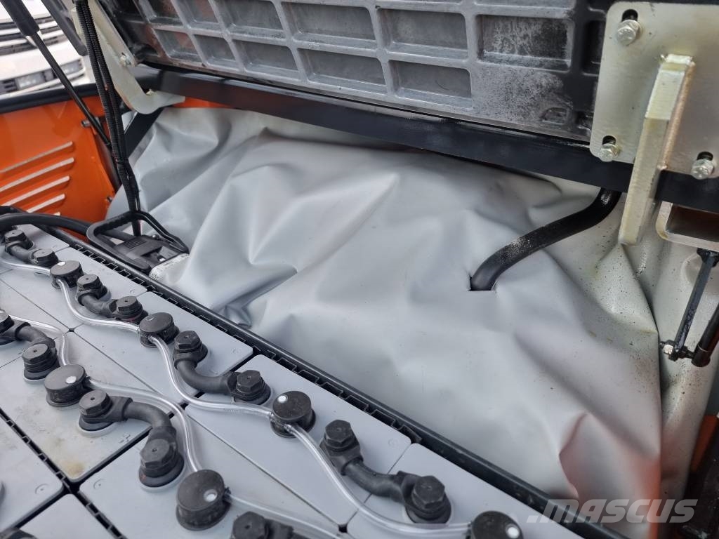 Doosan B35X-7P - 3,5 tonns el. truck - 4,38 m løftehøyde Sähkötrukit