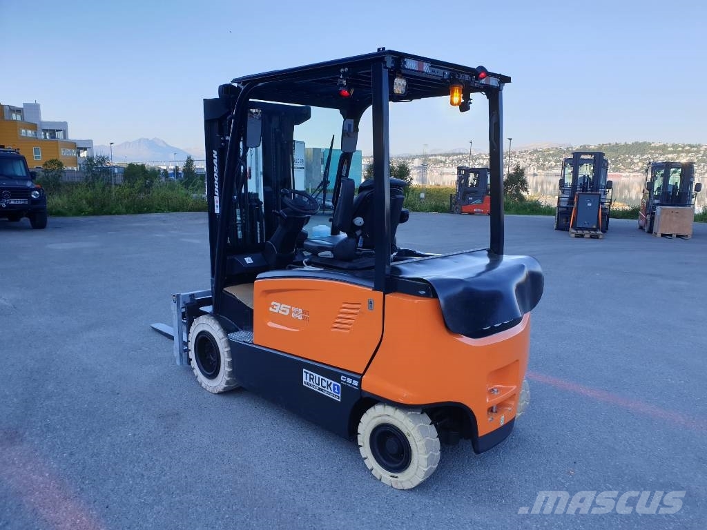 Doosan B35X-7P - 3,5 tonns el. truck - 4,38 m løftehøyde Sähkötrukit