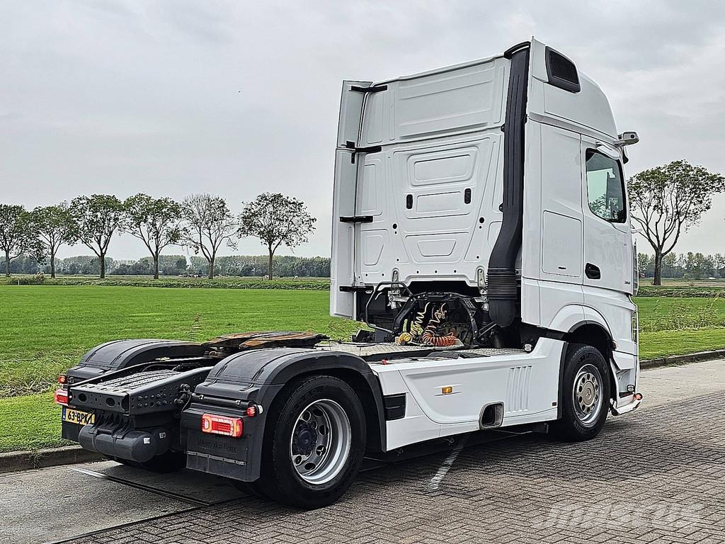 Mercedes-Benz ACTROS 1851 LS GIGASPACE 2X TANK Vilcēji