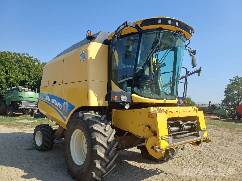 New Holland TC 5.90 Kombajni