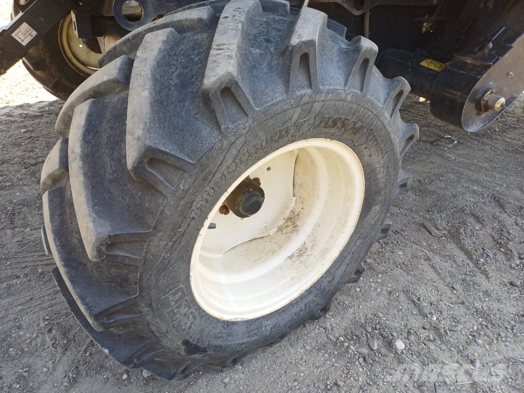 New Holland TC 5.90 Kombajni