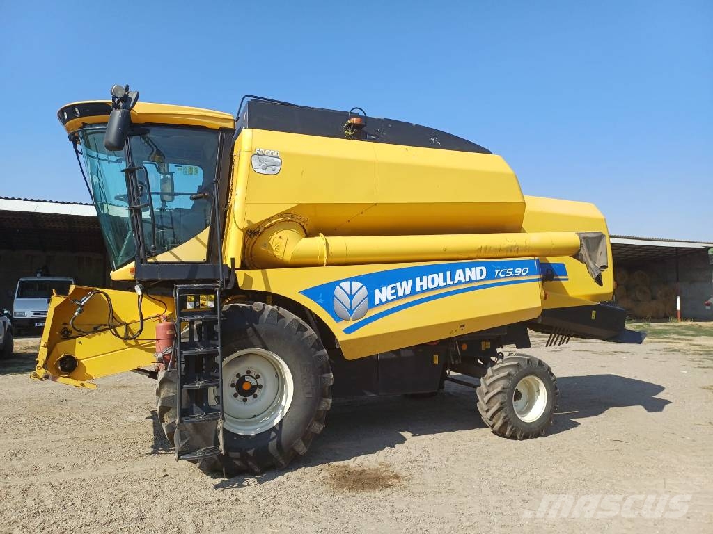 New Holland TC 5.90 Kombajni