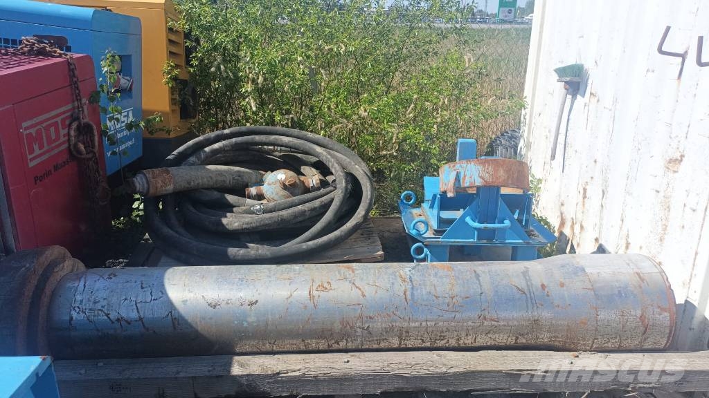 Tracto - Grundoram Koloss Horizontal Directional Drilling Equipment