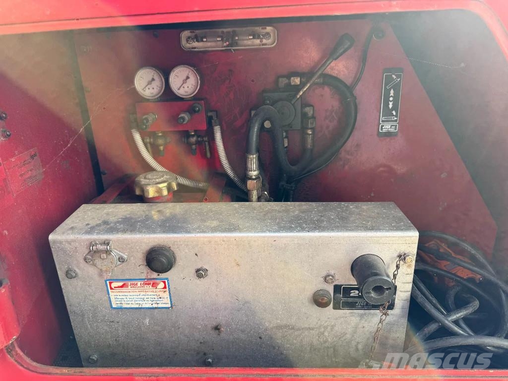 Toyota Land Cruiser **RECOVERY TRUCK-WINCH** Bärgningsbilar