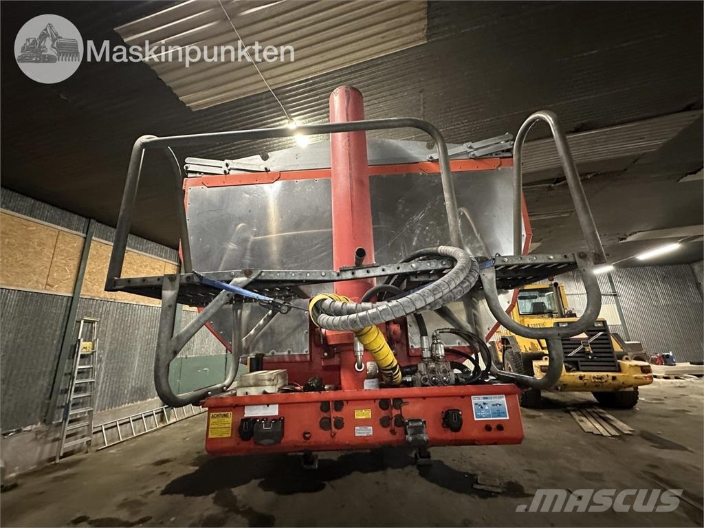 Kel-Berg SCV 15-24 Semi-trailer med tip